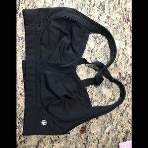LuLuLemon bra with no padding 32D